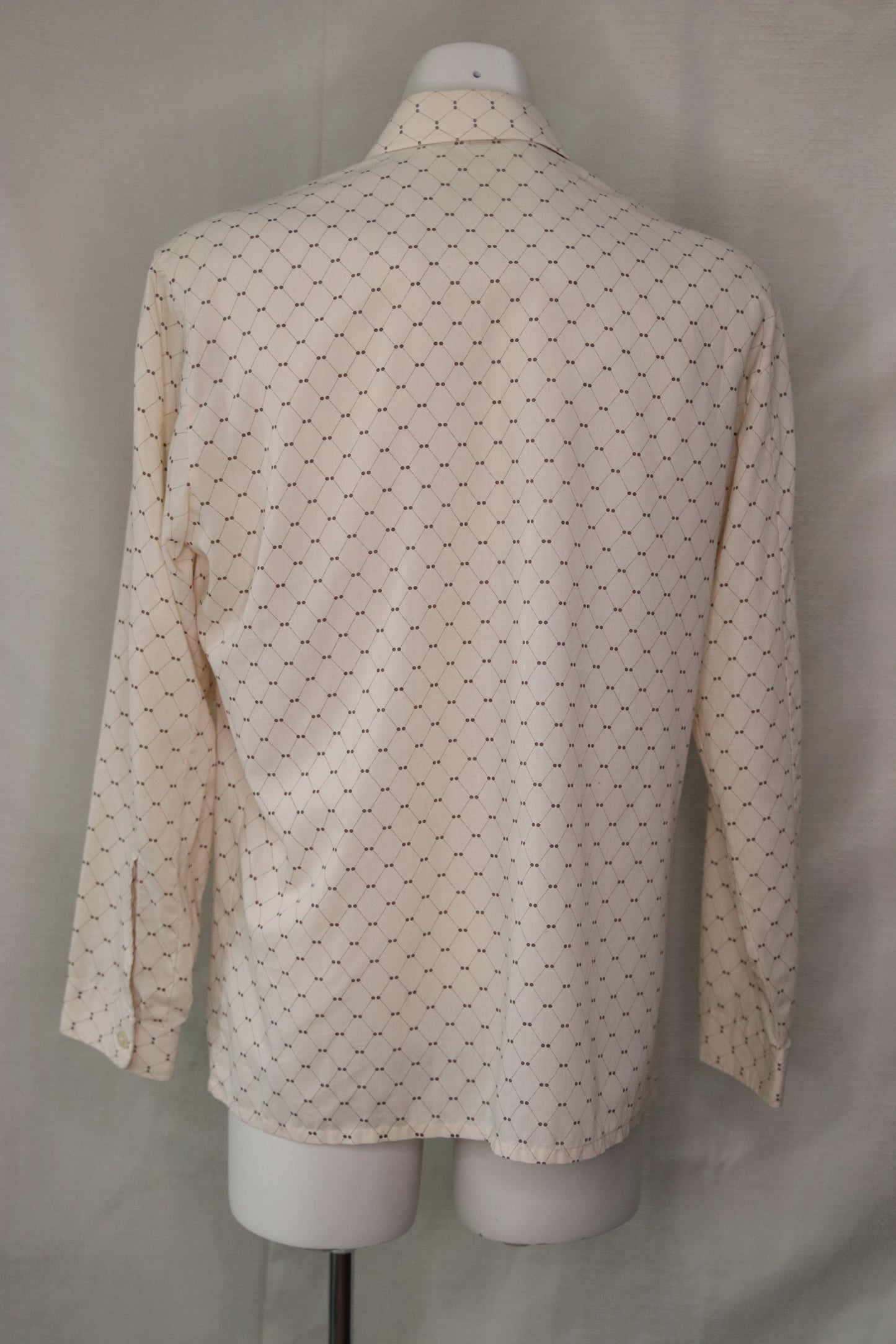 70s beige patterned shirt