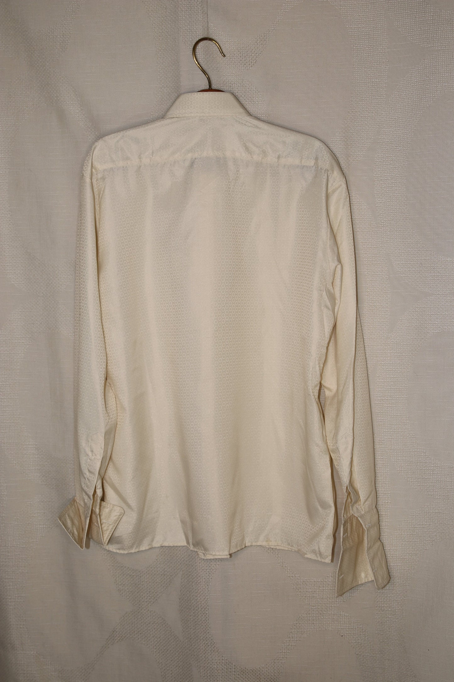 70s Off white dagger collar dress shirt