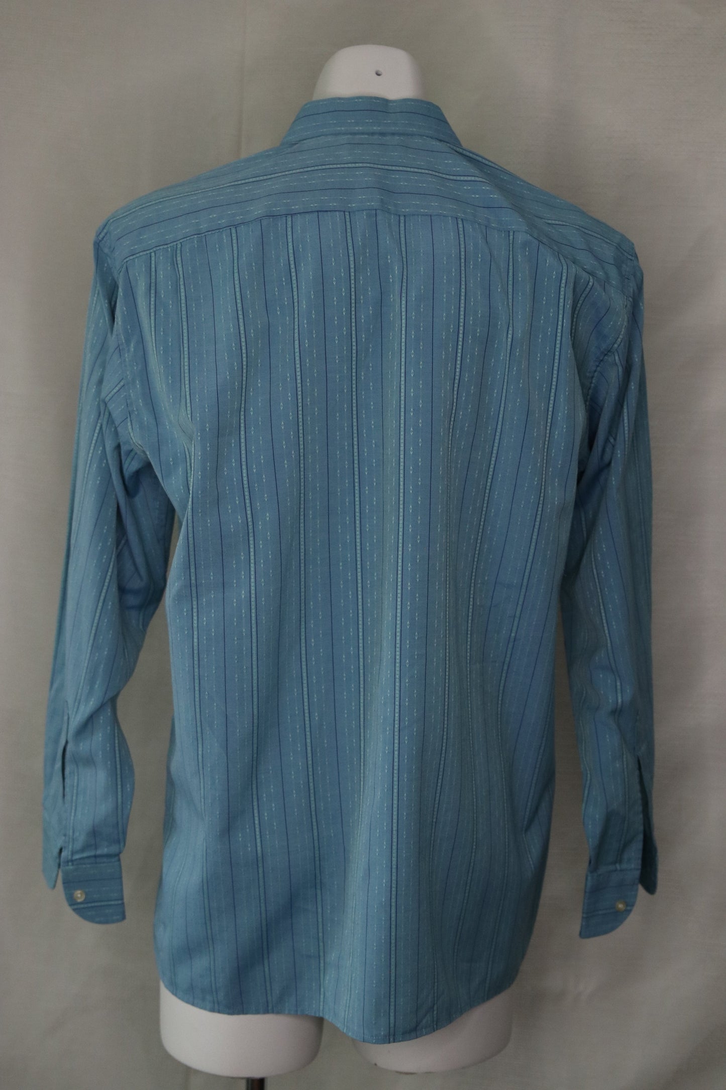 90s blue shirt