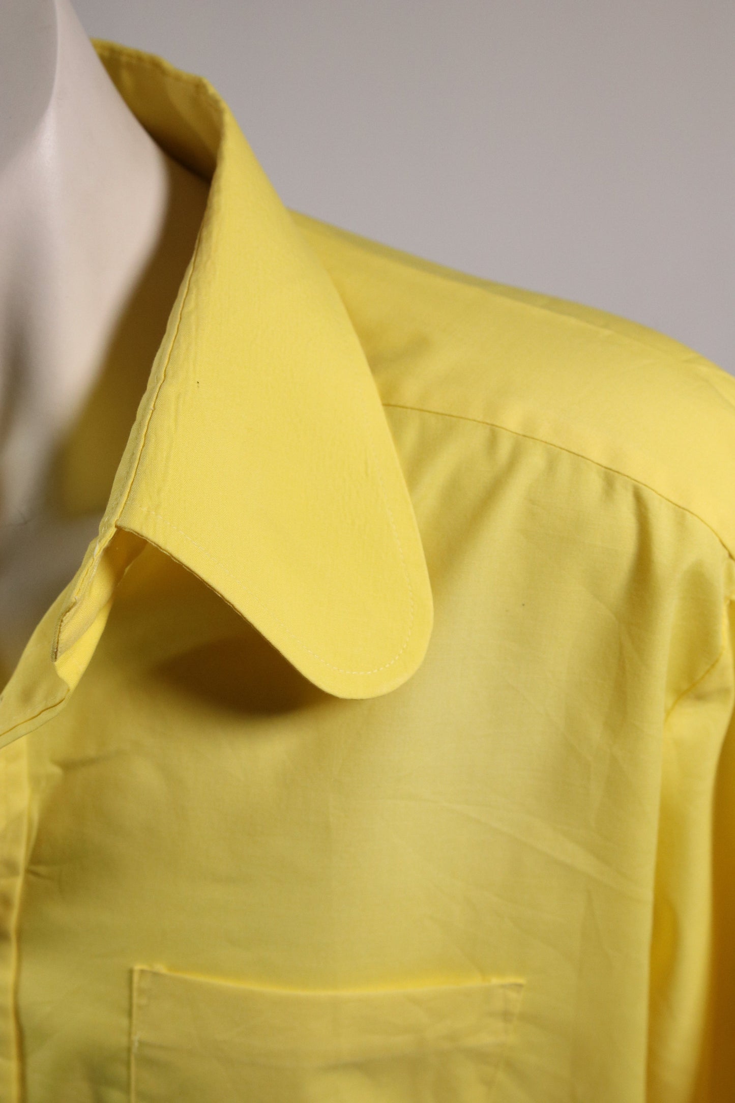 70s yellow rounded collar shirt
