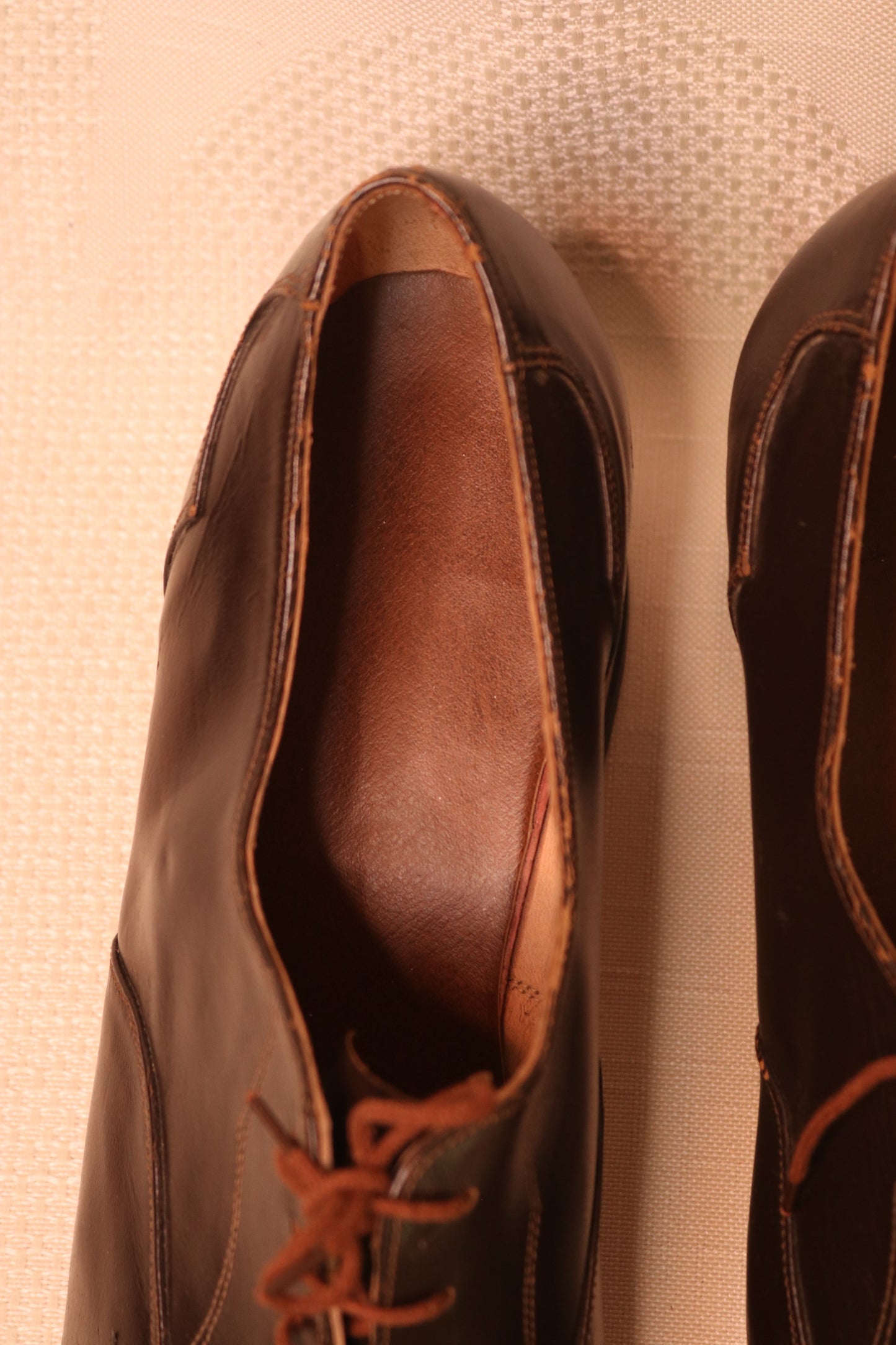 RARE Brown Heeled Men's Shoes