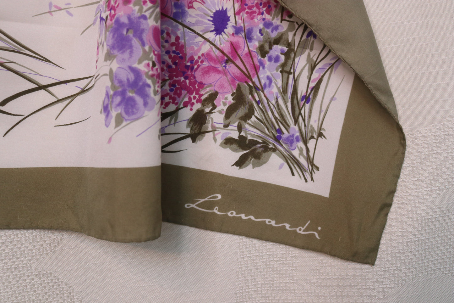 Leonardi scarf