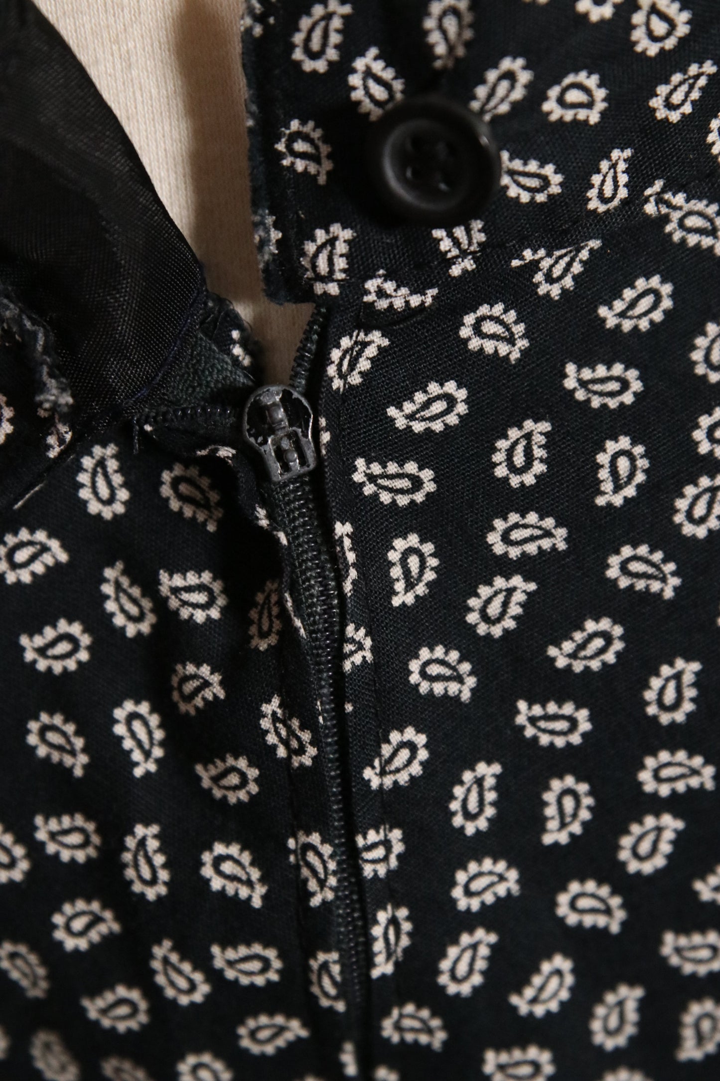 80s black skirt with white pattern