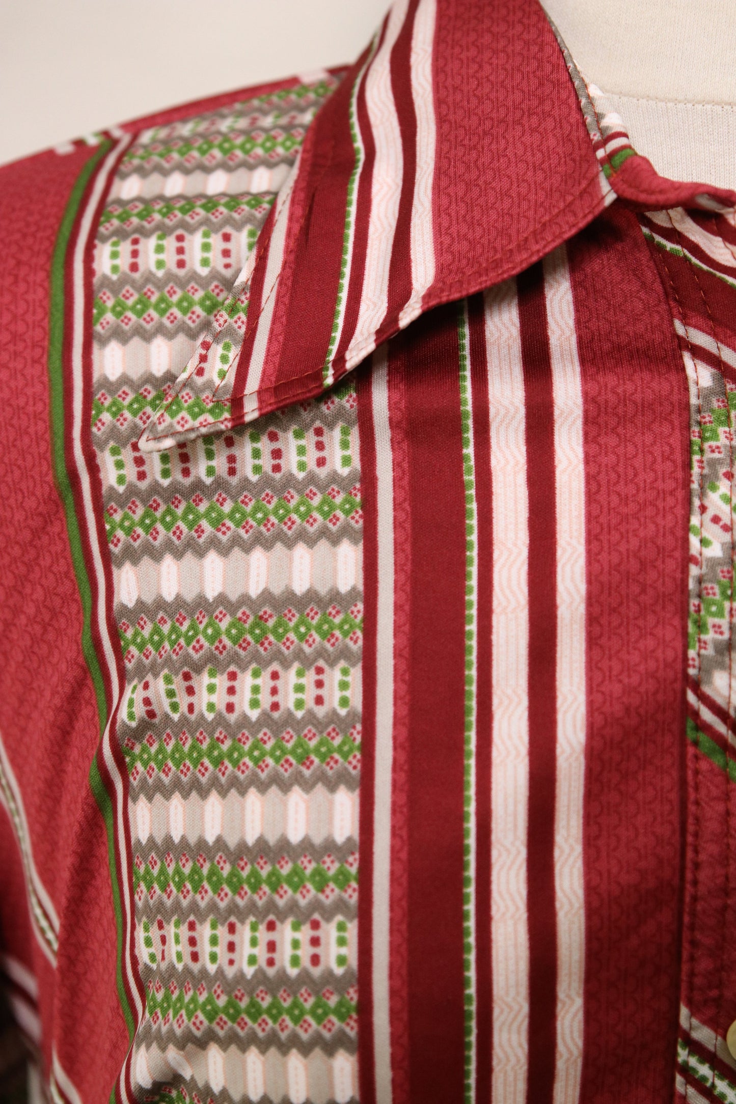 70s red patterned blouse