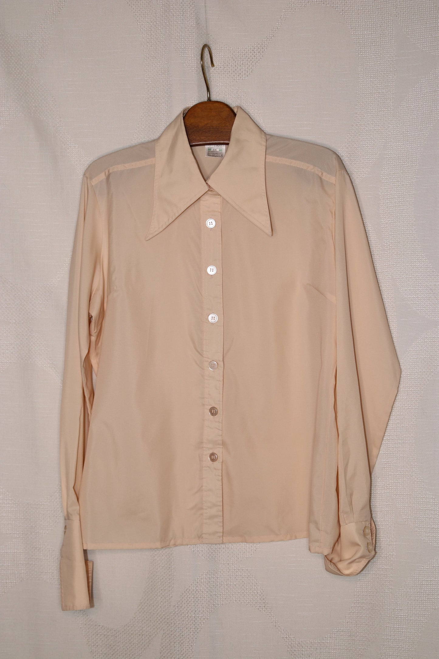70s Beige dagger collar blouse