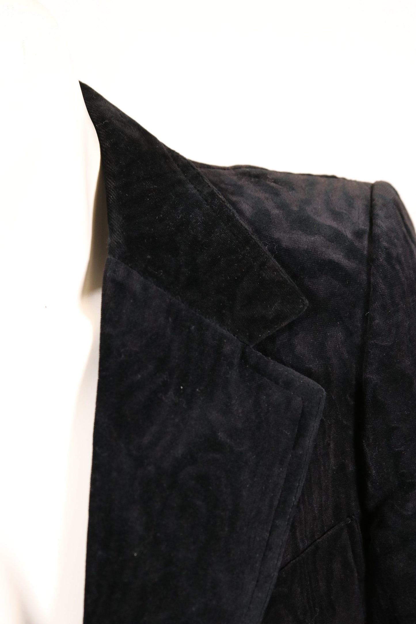 RARE late 60s/early 70s Cecil Gee black velvet blazer