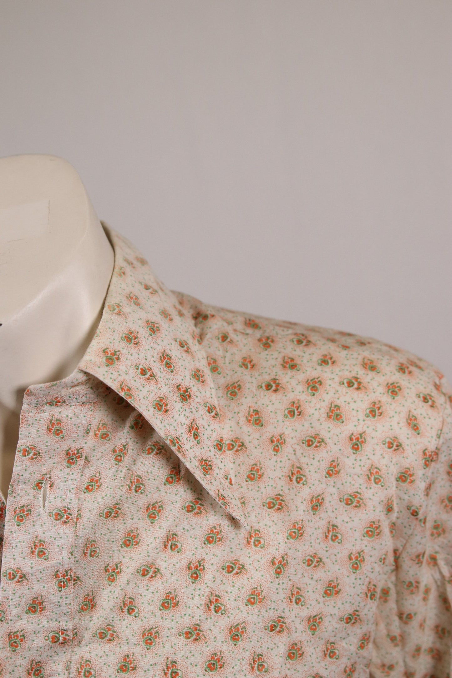 70s patterned dagger collar shirt