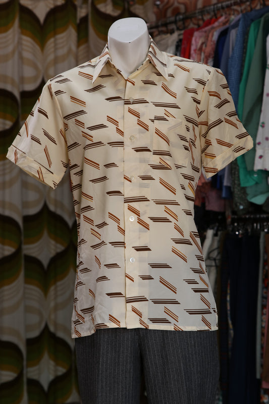 70s Short sleeve earthtone patterned shirt
