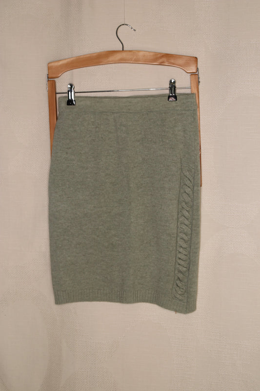 00s Knitted sage green skirt