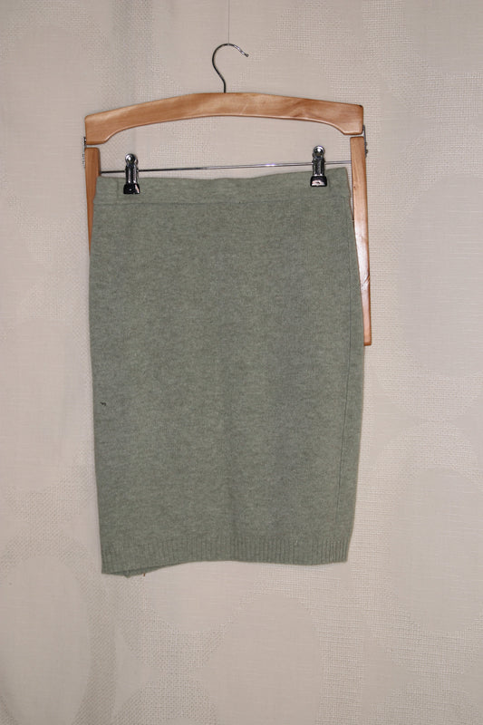 00s Knitted sage green skirt