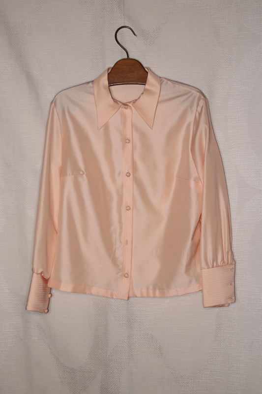 80s Salmon dagger collar blouse with pleated collar