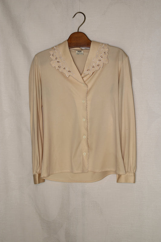 70s Beige blouse with embroidered collar
