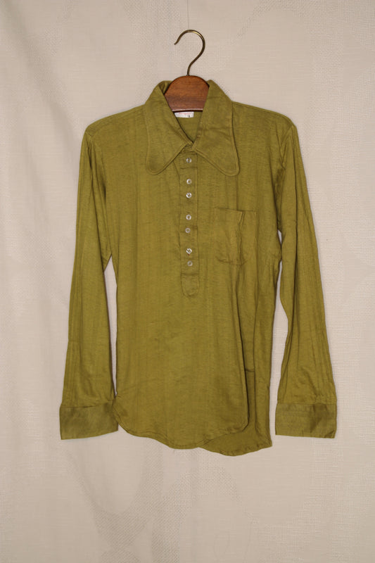 70s Green blouse with rounded collar
